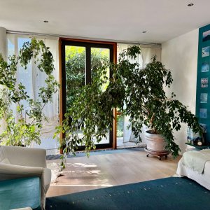 Der helle Wohnraum