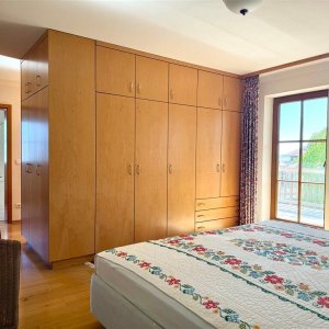 Großer Einbauschrank