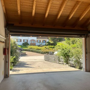 Garage mit Rolltor