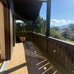 Der überdachte Süd-Balkon